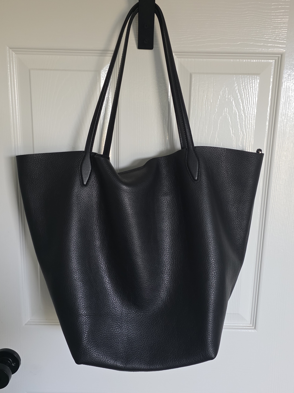 Classic Black Leather Tote Bag - Minimalist Everyday Carry